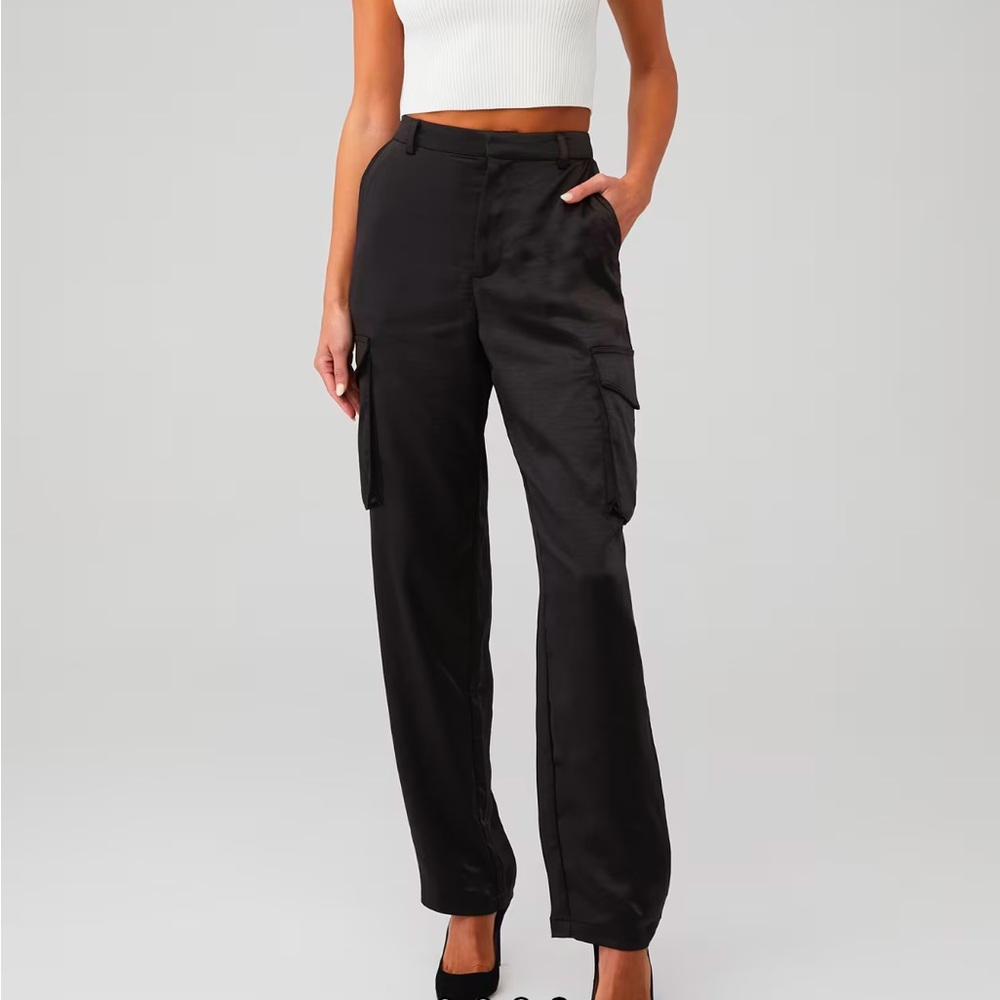 Good American Satin Cargo Pants